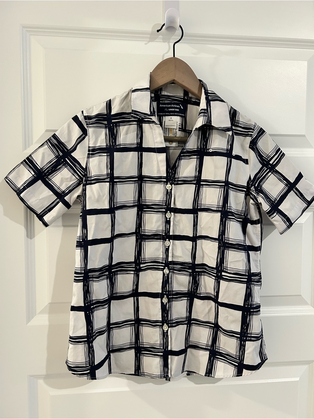 American Airlines Lands End Crosshatch Shirt White Navy Blue Size 0P Petite